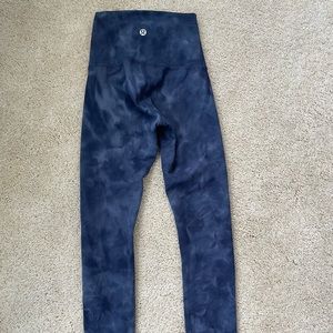 Lululemon Wondertrain Highrise 28” Leggings